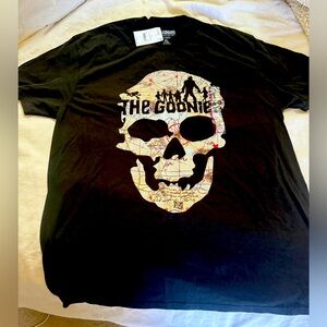 Men’s Size XL Goonies T-Shirt